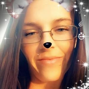 Meet your Posher, Becky